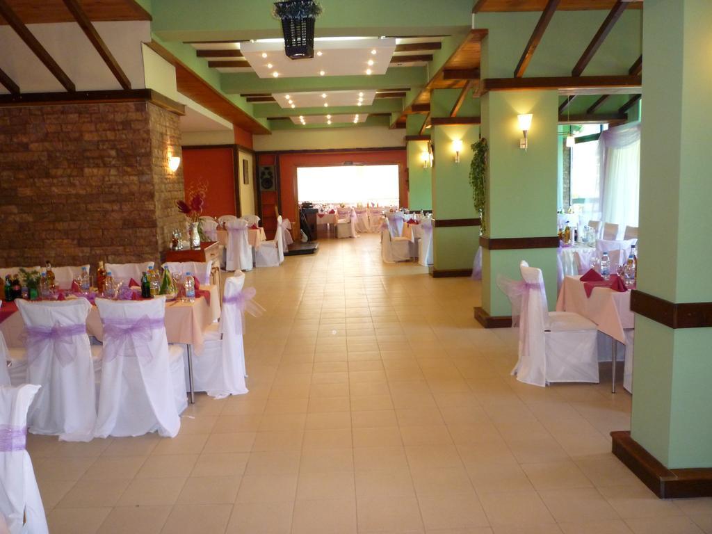 Park Hotel Ribaritsa מראה חיצוני תמונה