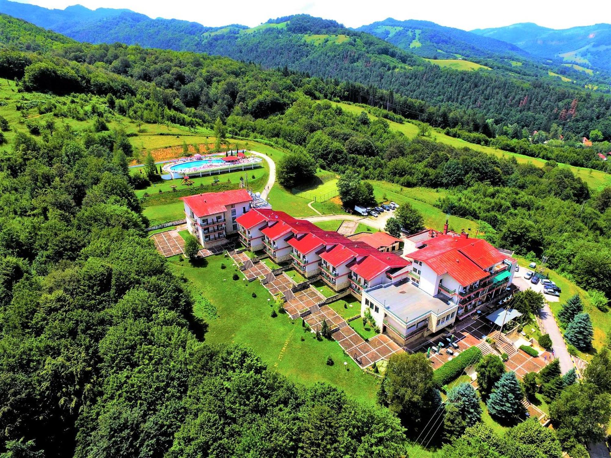 Park Hotel Ribaritsa מראה חיצוני תמונה