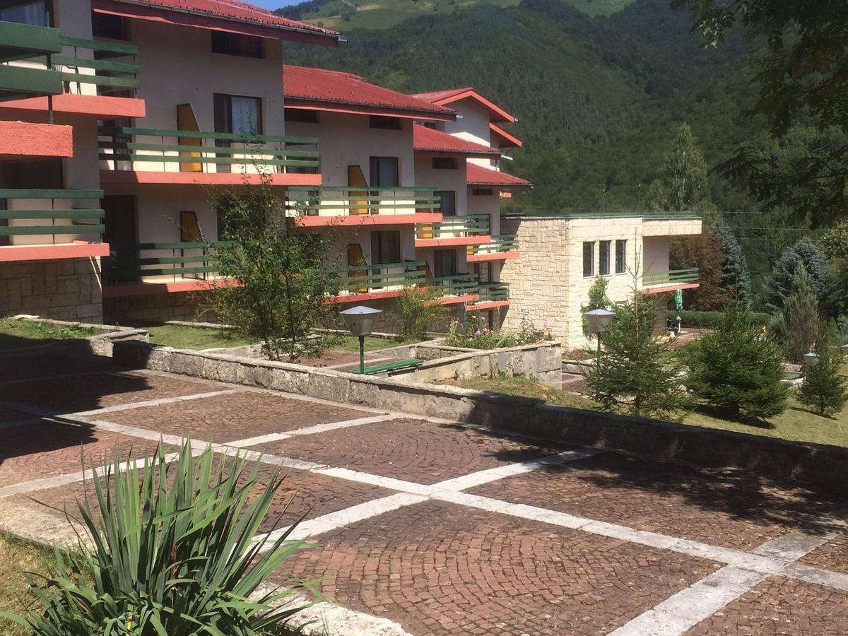 Park Hotel Ribaritsa מראה חיצוני תמונה