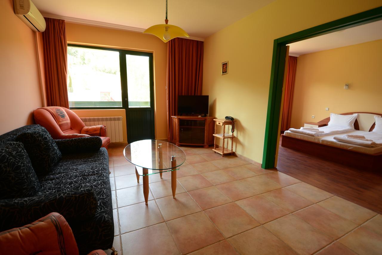 Park Hotel Ribaritsa מראה חיצוני תמונה